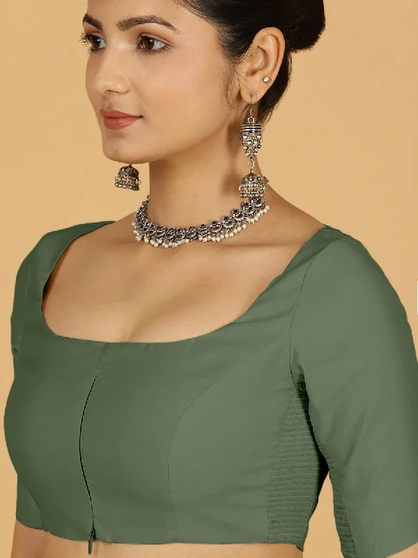 Nidhi x Rozaana | Elbow Sleeves Saree Blouse in Hunter Green