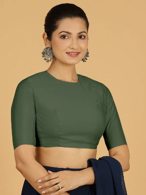 Amisha x Rozaana | Elbow Sleeves Saree Blouse in Pine Green