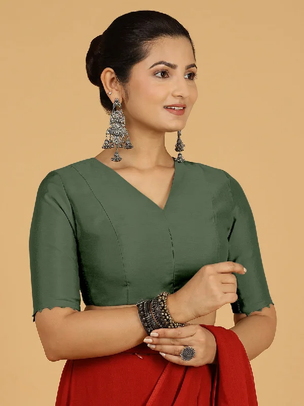 Divya x Rozaana | Elbow Sleeves Saree Blouse in Pine Green