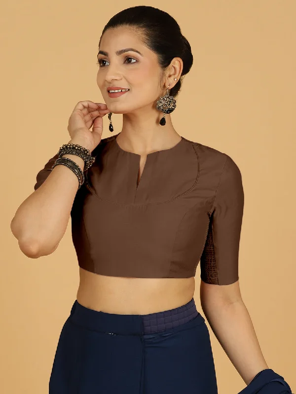 Karishma x Rozaana | Elbow Sleeves Saree Blouse in Walnut Brown